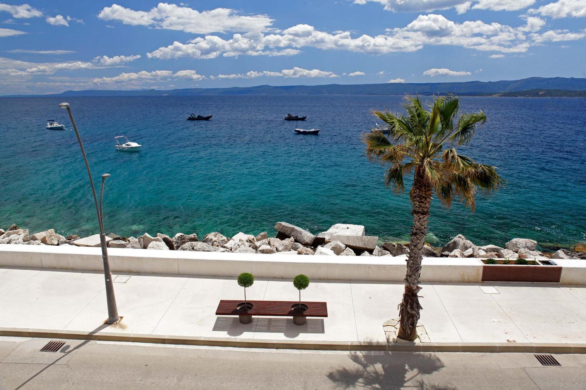Amazing Waterfront Apartments Bol Exterior photo