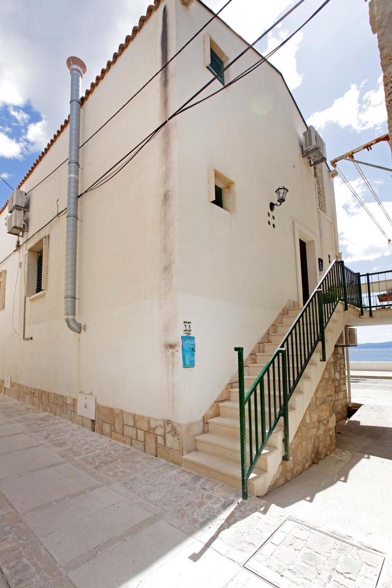 Amazing Waterfront Apartments Bol Exterior photo