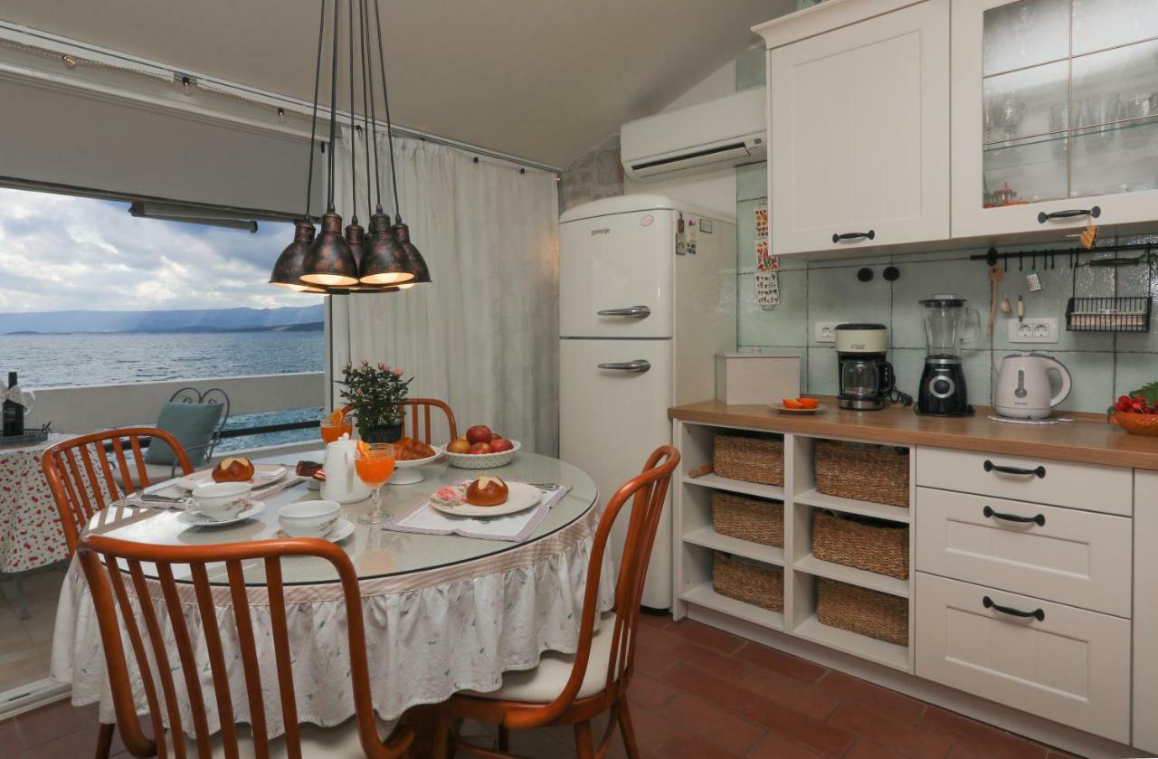 Amazing Waterfront Apartments Bol Exterior photo